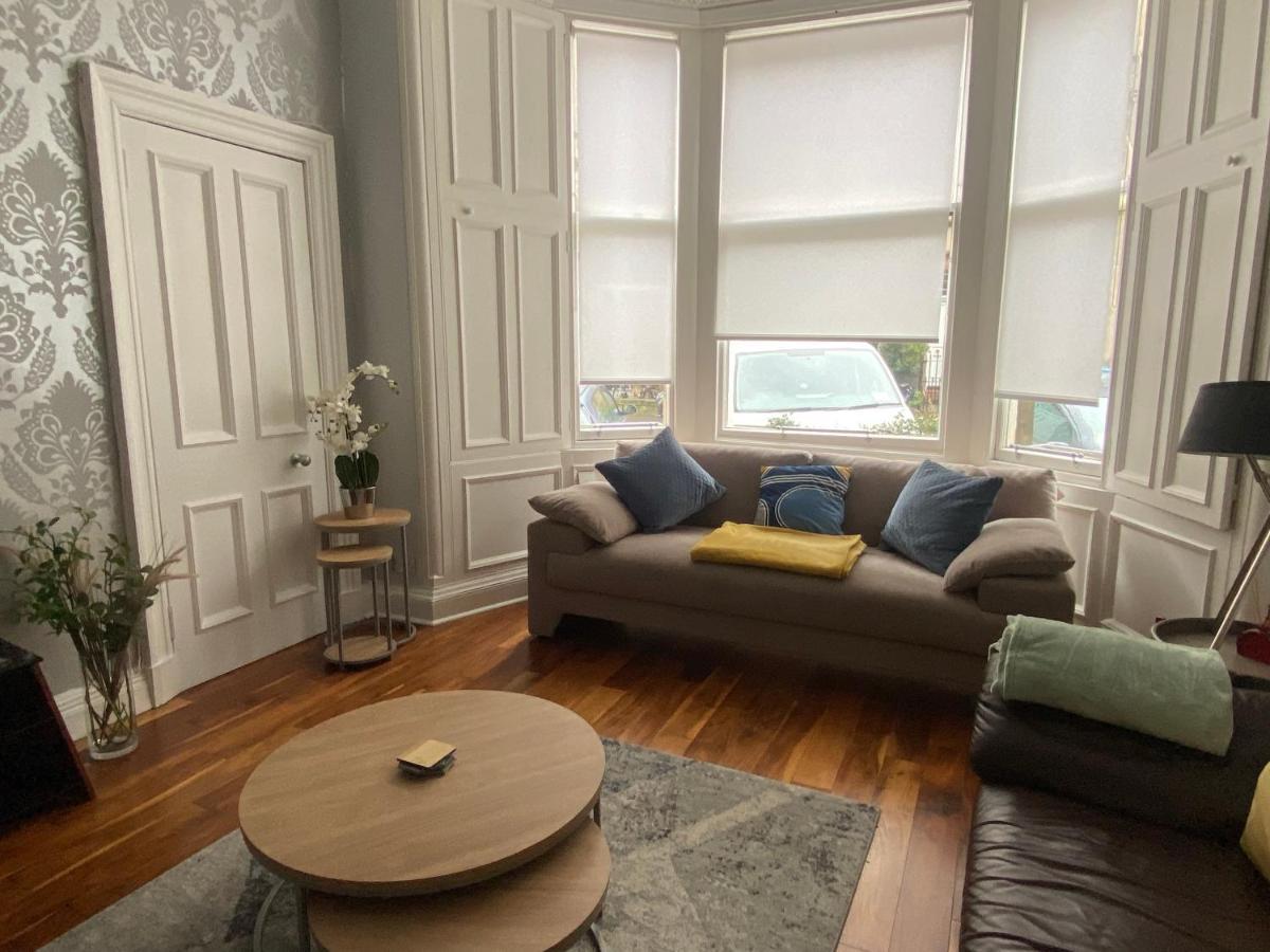 Lovely Main Door 2 Bed Apartment 에든버러 외부 사진