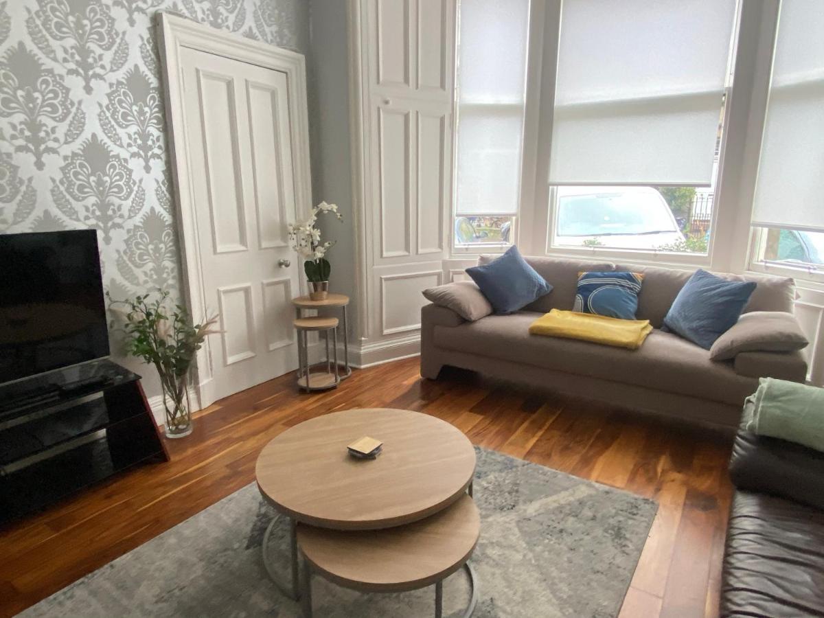 Lovely Main Door 2 Bed Apartment 에든버러 외부 사진